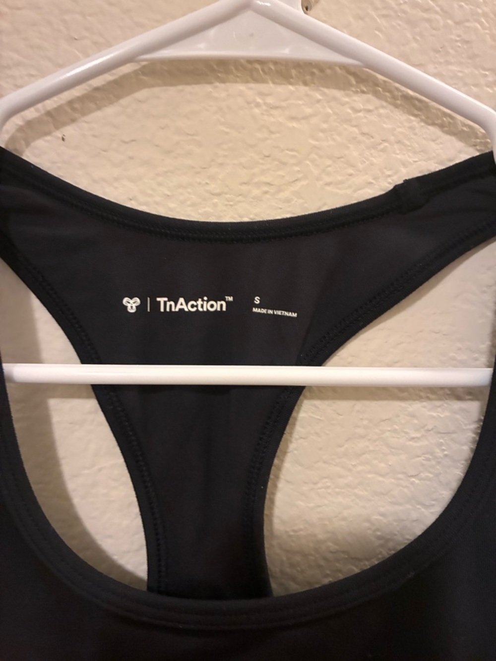 Aritzia Black Racerback Crop Tank Top - Picture 3 of 4